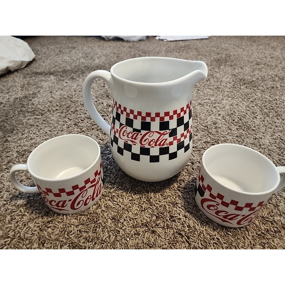 1996 Coca-Cola Gibson Red Black Checkered Juice Pitcher Vintage W/ 2 Mugs